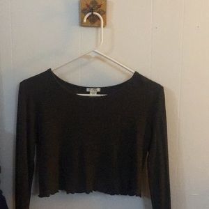 Tillys Cropped long sleeve / Large